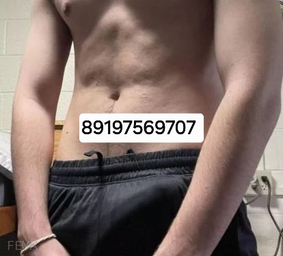 Девушка по вызову АНДРЕЙ МАРИНА с 1 размером груди сделает профессионально расслабляющий массаж и пригласит к себе