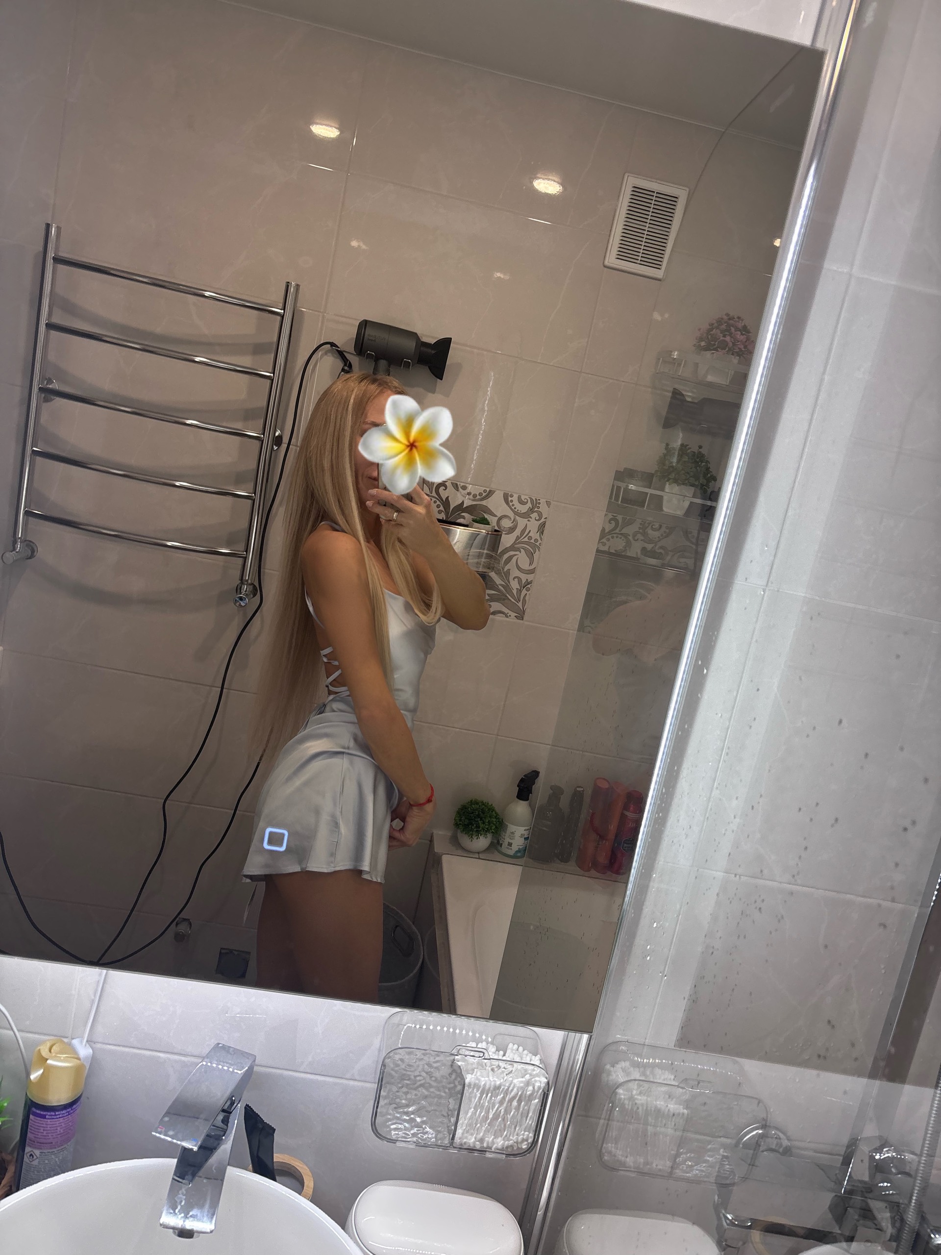 Шлюха Юля новенькая с 2 размером груди сделает профессионально эротический массаж и позовет в гости в Район - Юго-Запад