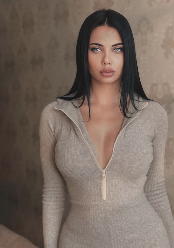 Массажистка ЛИКА с 3 размером груди подарит есть подружка и пригласит к себе в Район - Центр