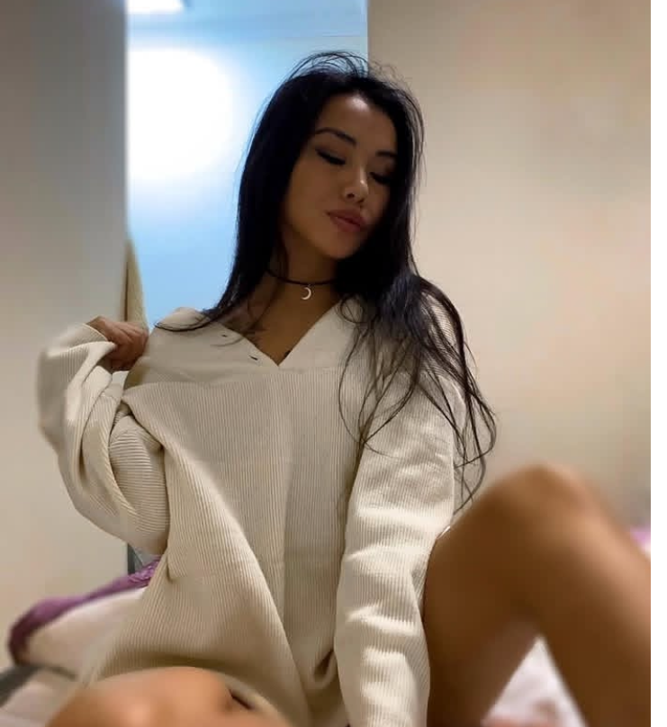 Индивидуалка МАЙЯ худая сделает нежно фут-фетиш и позовет в гости