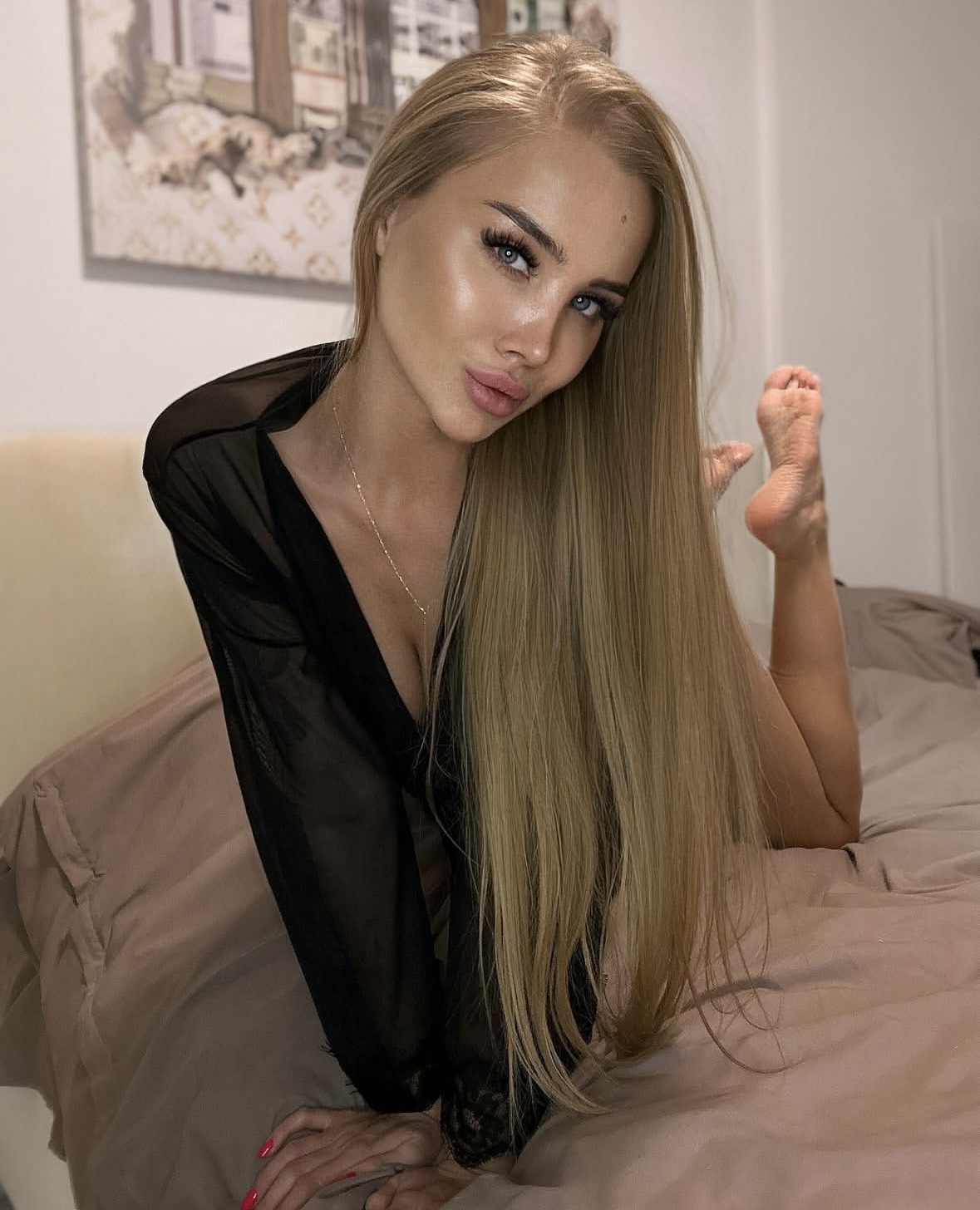 Профессионалка Нина стройная сделает профессионально ветка сакуры и позовет в гости в Район - Юго-Запад