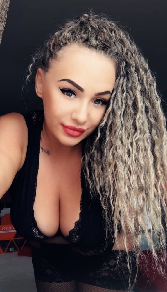 Массажистка Королевский минет 38 лет сделает профессионально анилингус и пригласит к себе