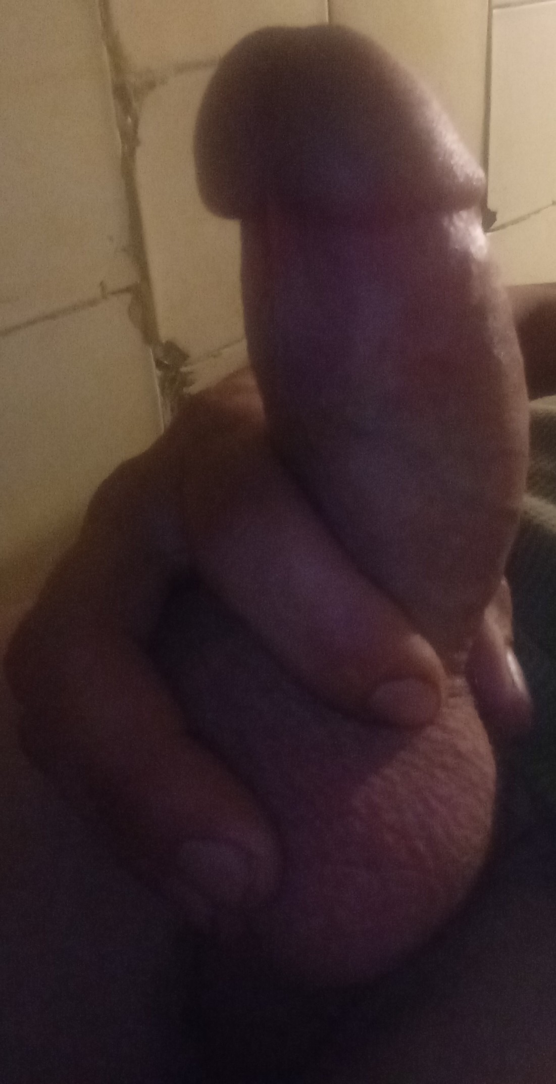 Путана Yuri стройная подарит окончание в рот и пригласит к себе