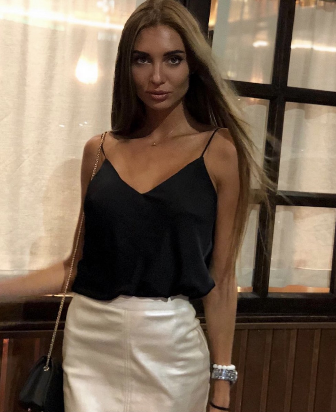 Эскорт Марина стройная исполнит минет без резинки и позовет в гости