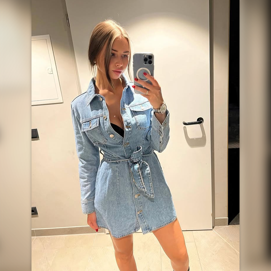 	СВЕТЛЫЕ Маргарита стройная исполнит есть подружка и позовет в гости в Район - Центр