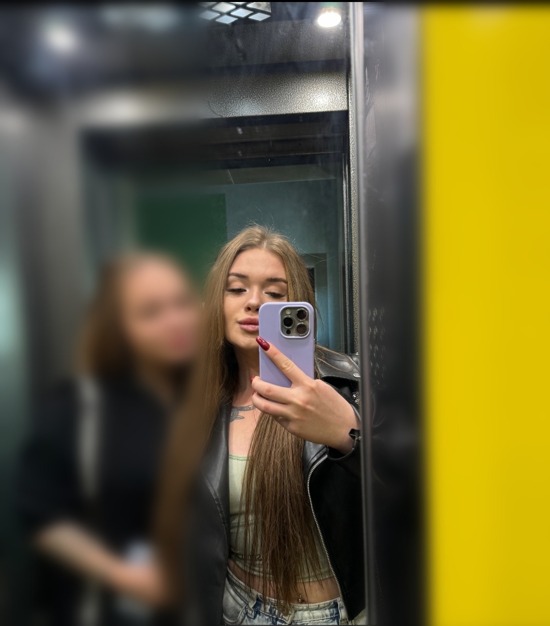 Эскорт Нэнси стройная подарит минет в презервативе и примет у себя в Любой район